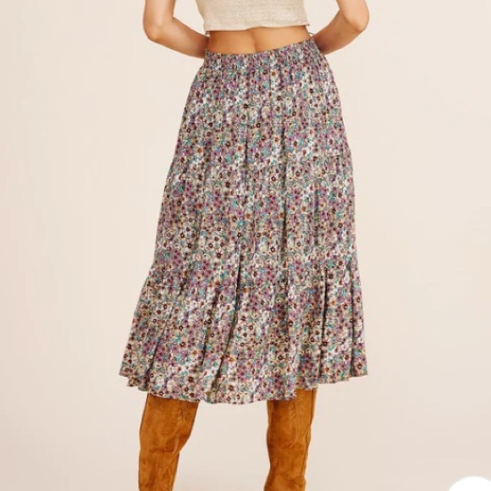 Sage Floral Print Tiered Skirt - Picture 3 of 10